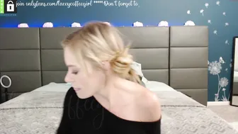 laceycoffeegirl charming finger jerking off