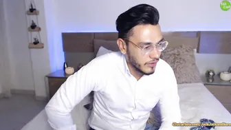 jackjackandsara fucks herself hard