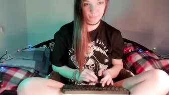 kawaimay imposing slut fucks pussy with fingers