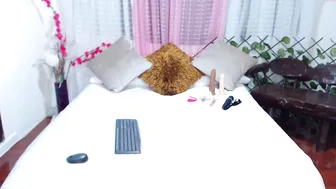 naomi_brooke crazy passion hammering anus with a dildo