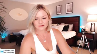 nikkinace coquette shows shaved holes