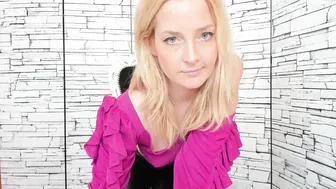 viciousqueen mature fat lady jerking off her cunt