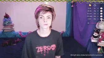 pixelphosphene Curly chick