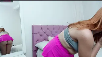 lulu_sexy babe in stockings fucks ass