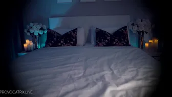 provocatrixx arab courtesan performing a show