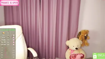 princess_sweety sucks rubber penis