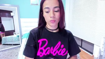 littlee_angel graceful devil cute consoles herself