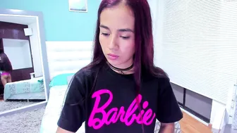 littlee_angel graceful devil cute consoles herself