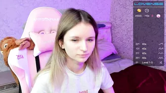 loli_lane teen pussy jerking off