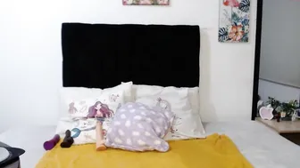 natasha_logan three fingers into the vagina