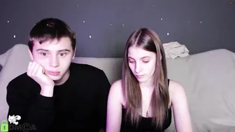 meandmaboy pretty chick fucks pussy with phallus