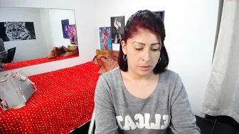 nathi_sex gorgeous busty pussy masturbates