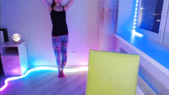 qoortik vulgar thing stretches vaginal hole