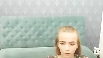 keit_tana blonde hairstyle fingering shaved cunt