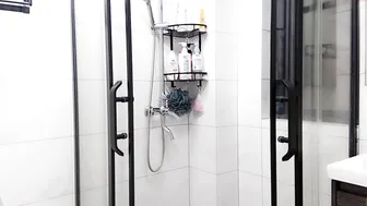 little_princess6 cute chick jerking her pussy with a phallus