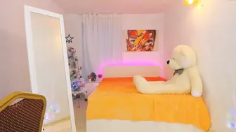 elisa_oliver asshole queen caresses intimate places