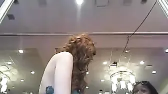 laurenphillips clear blonde pees