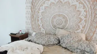 rosegold18 Busty babe twirls big ass