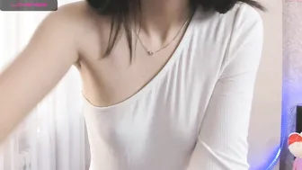 arzimun_ young babe jerks both holes