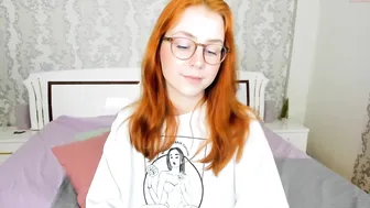 leona_golden Emotional shmarina