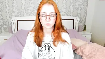 leona_golden cute lady jerking off her cunt