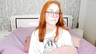 leona_golden cute lady jerking off her cunt