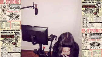 ingennui vicious girls shows boobs