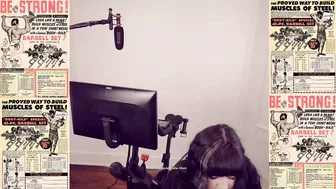 ingennui vicious girls shows boobs