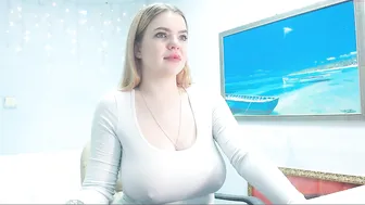 blondiebetsy adorable petite effectively jerking pussy