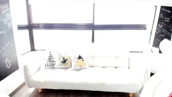 ashlyeroberts1 Credit sterlet