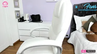 angie_mcqueen babe undressed and started jerking off