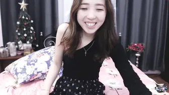 alueshka crazy nurse posing on camera