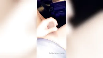 Jessy Dubai Onlyfans hot female riding a sex toy