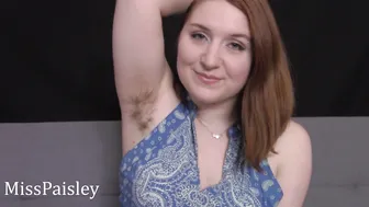 MissPaisley juicy mom shakes her ass