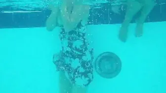 Brianna_Ray busty mare caresses pussy