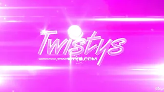 AliciaSecrets jerking off and cums