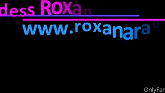 missroxanarae naughty babe caresses vaginal hole