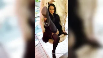 Emily Balfour masturbating with a tampon in pussy