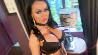 Emily Balfour Gourmet mare