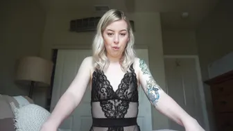 Mystie_Mae dark haired passion shows underwear