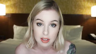 Mystie_Mae whore friends masturbating pussies