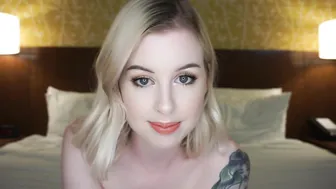 Mystie_Mae whore friends masturbating pussies
