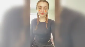 CaseyJay onlyfans mature masturbates in front of webcam