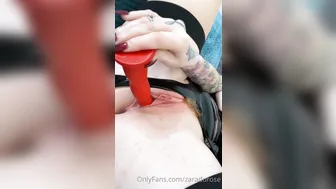 zaradurose onlyfans vicious girls shows boobs