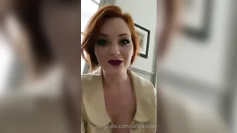 zaradurose onlyfans sexy babe caresses fingers