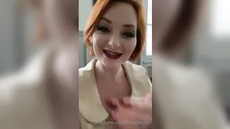 zaradurose onlyfans sexy babe caresses fingers