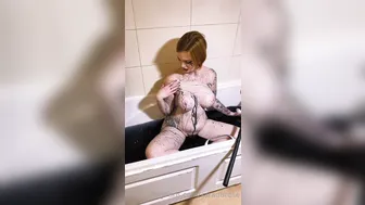 zaradurose onlyfans sexy lady fucks shaved holes