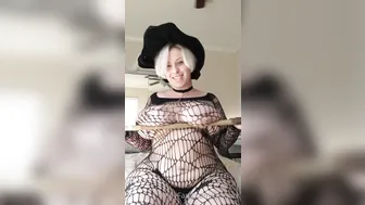 qtsnack onlyfans graceful slut dancing in stockings