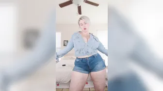 qtsnack onlyfans Amazing brunette