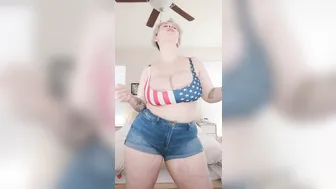 qtsnack onlyfans Amazing brunette